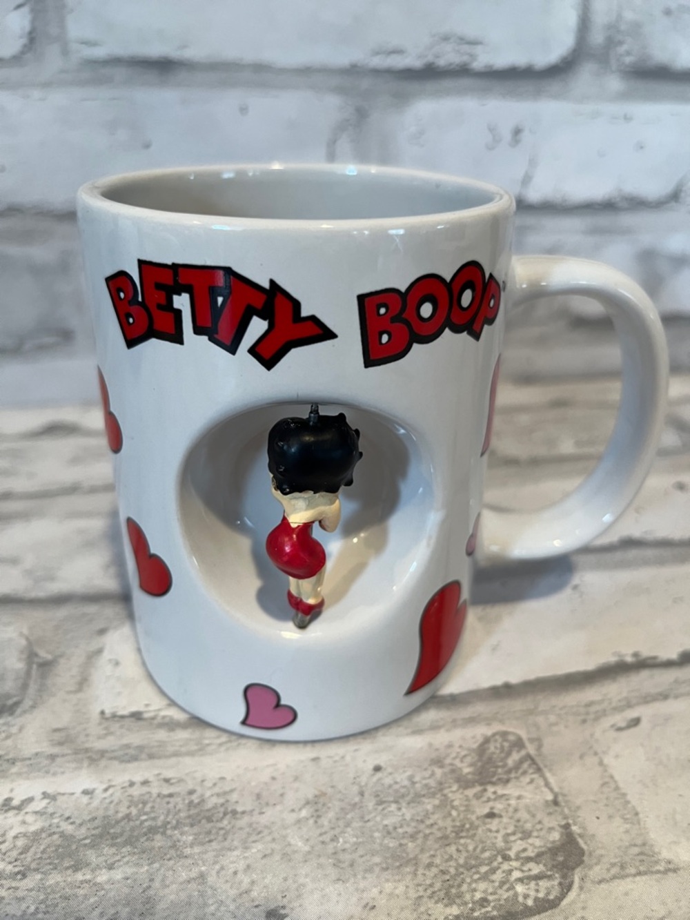 Betty Boop White coffee Mug with Red & Pink Heart Accents 3D Betty figure spins - Picture 6 of 9